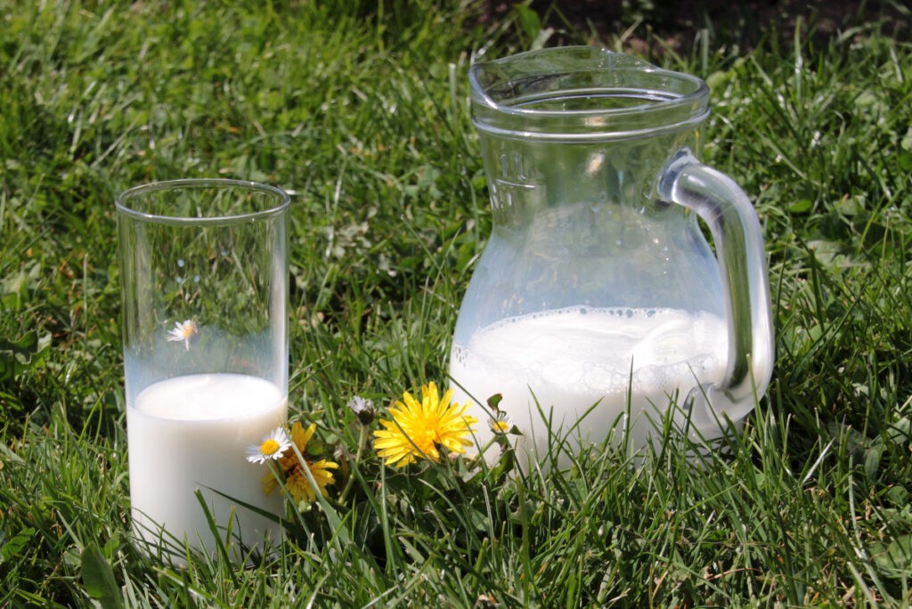 milk glass carafe food drink benefit from delicious nutrition 627587