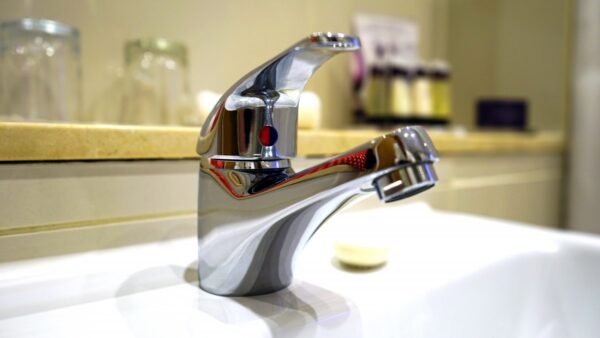 tap water faucet fresh clean bathroom metal plumbing 1206080