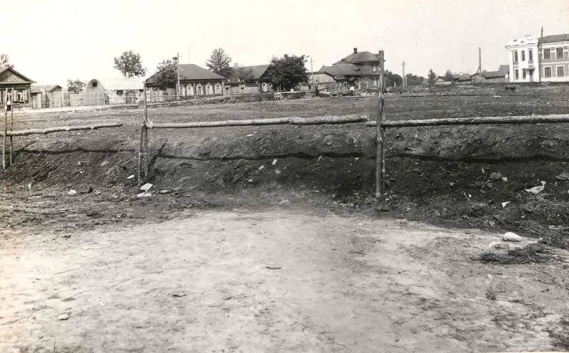 1935 Крестовское поле Комсомольский сквер начали обустраивать в 1935
