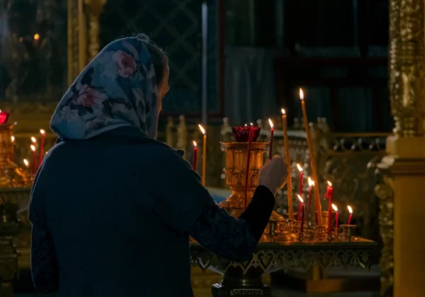 20220424 Андрей Хорошавин свеча, свечи, храм, церковь img 4553